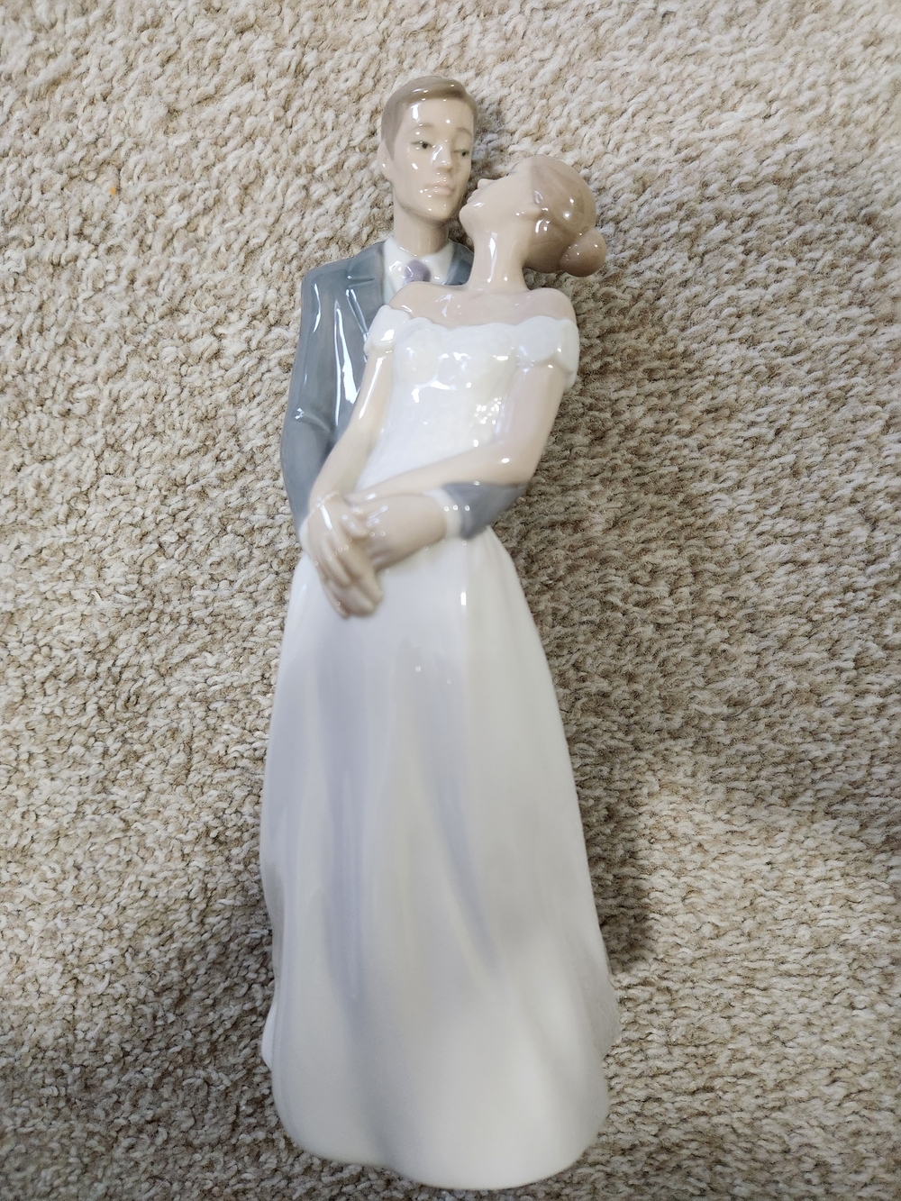 Porcelain Bride and Groom Figurine in White and Gray